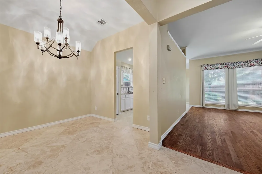 841 Old Orchard Lane Lewisville, TX 75077