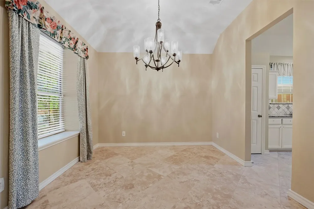 841 Old Orchard Lane Lewisville, TX 75077