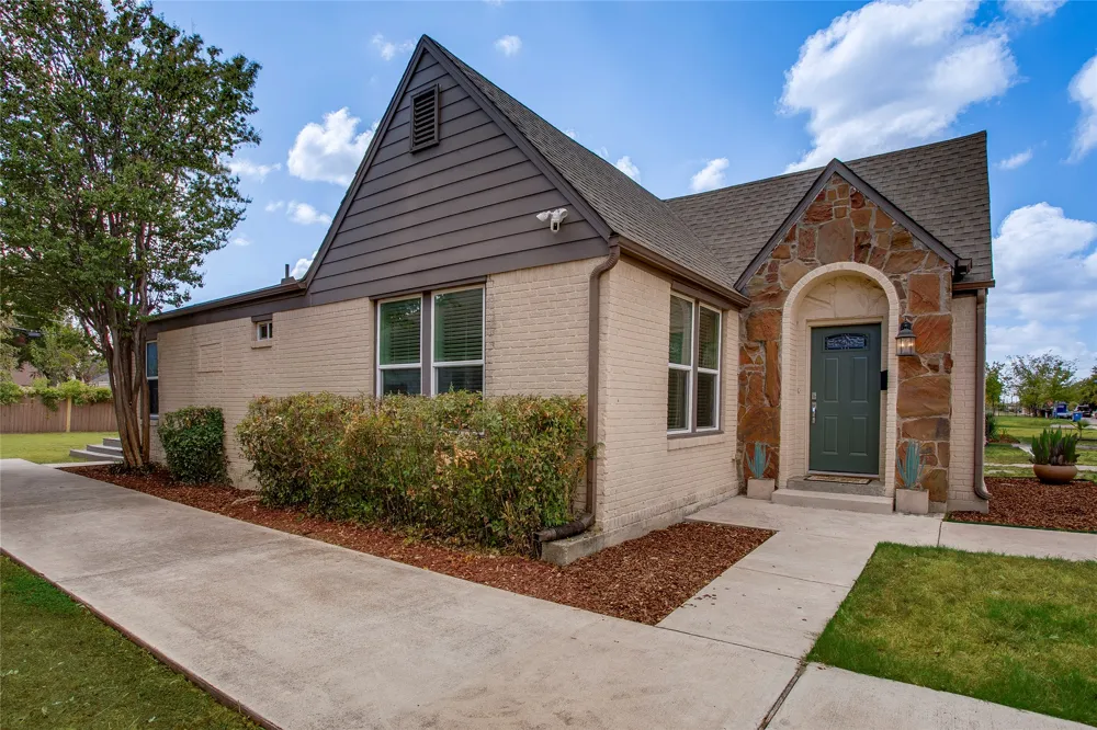 1110 Galloway Avenue Dallas, TX 75216