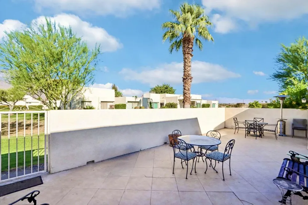 6110 Saint Andrews Plaza Palm Springs, CA 92264