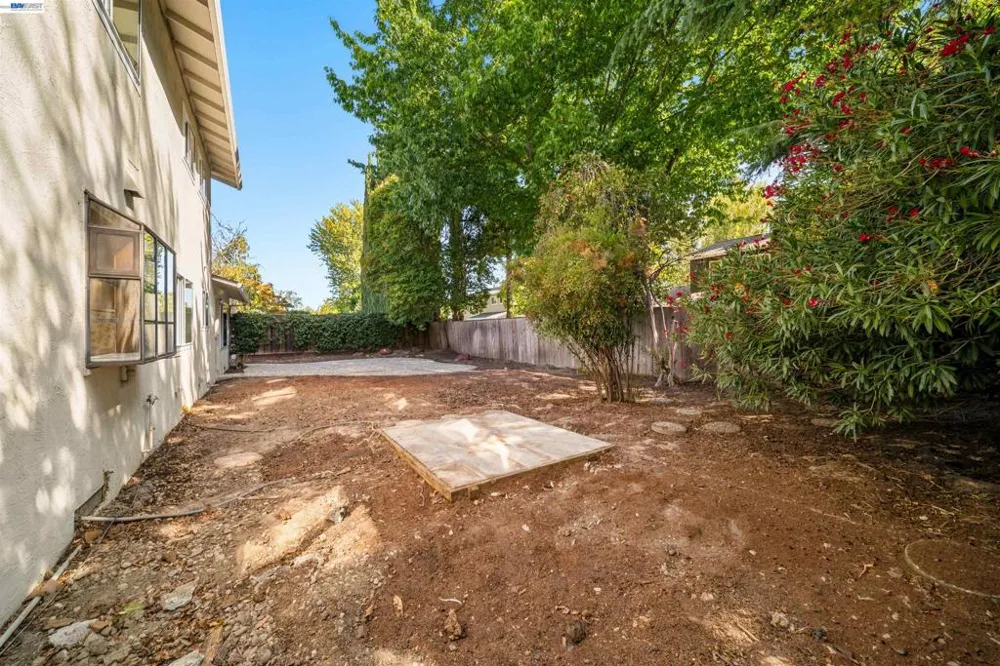 1721 Beachwood Way Pleasanton, CA 94566