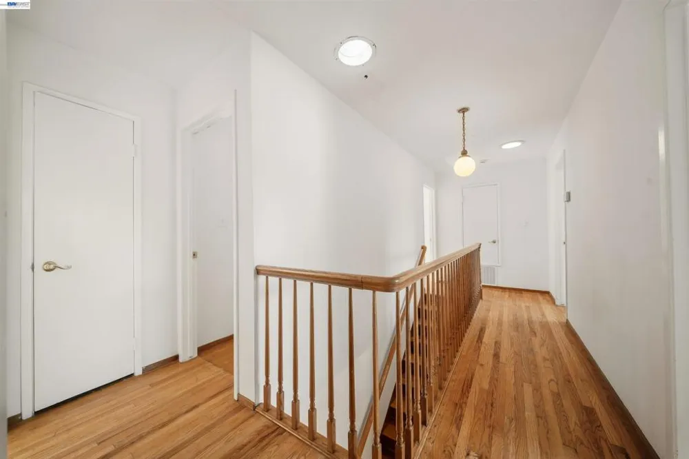 1721 Beachwood Way Pleasanton, CA 94566