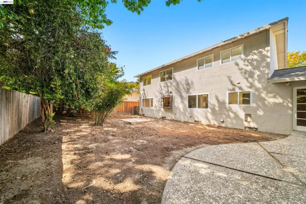 1721 Beachwood Way Pleasanton, CA 94566