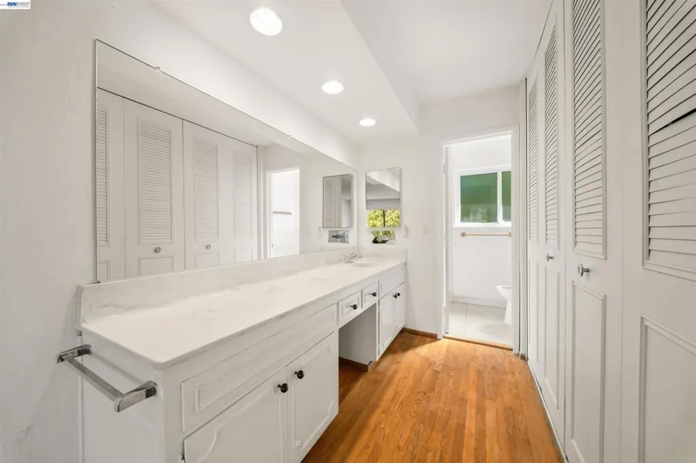 1721 Beachwood Way Pleasanton, CA 94566