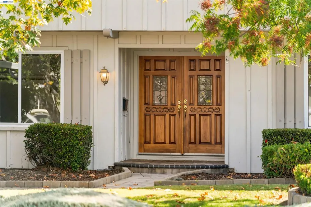 1721 Beachwood Way Pleasanton, CA 94566
