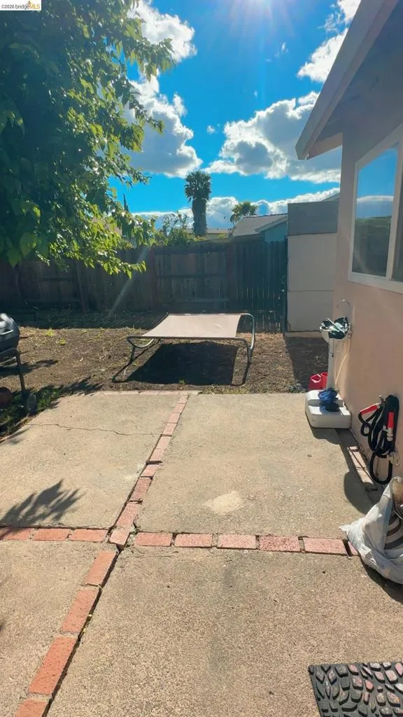 742 Northampton Dr Vacaville, CA 95687