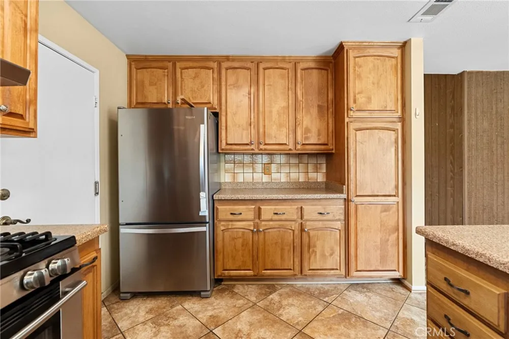 28018 Banjo Circle Castaic, CA 91384