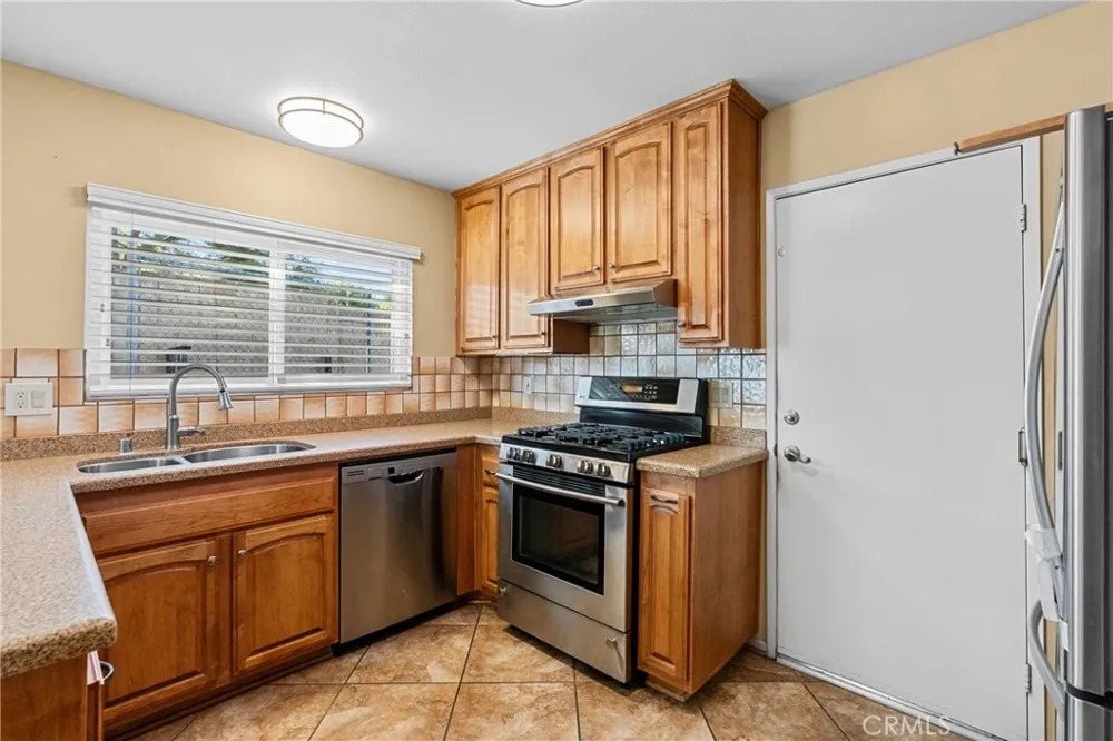 28018 Banjo Circle Castaic, CA 91384