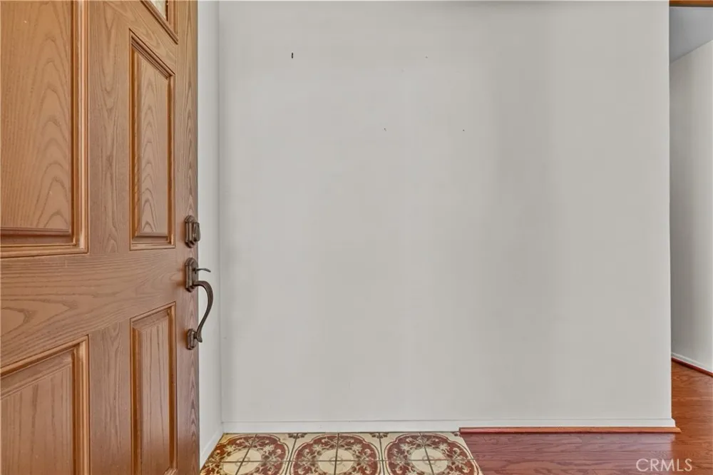 28018 Banjo Circle Castaic, CA 91384