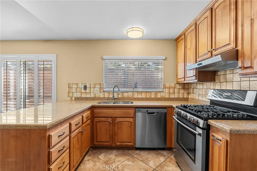 28018 Banjo Circle Castaic, CA 91384