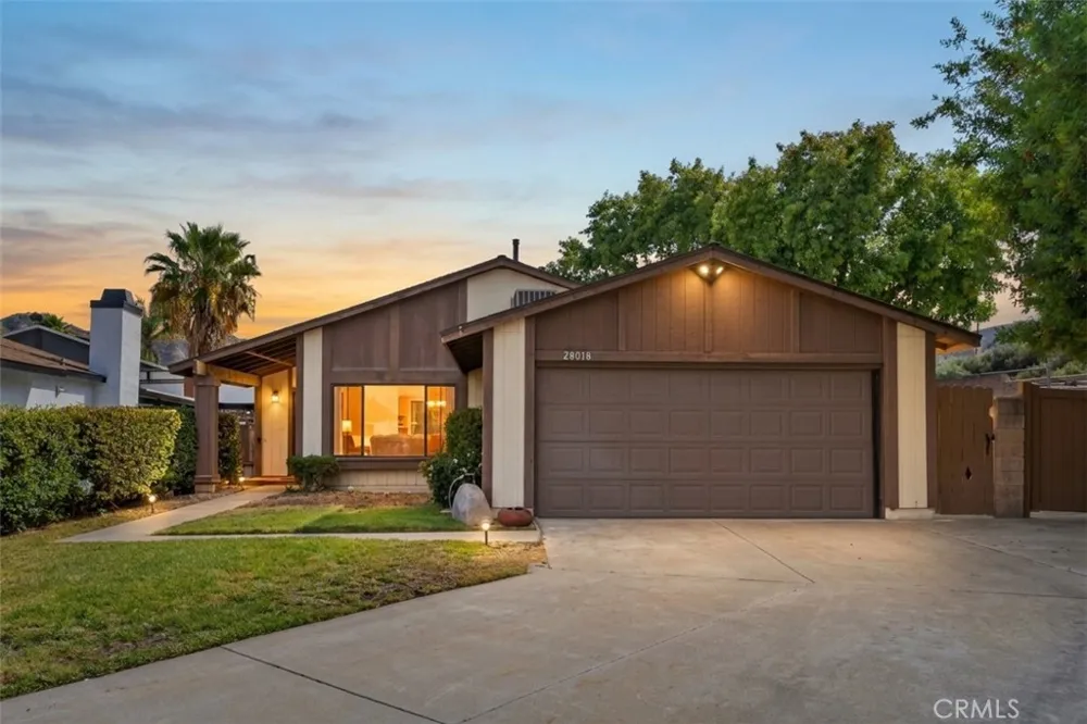 28018 Banjo Circle Castaic, CA 91384