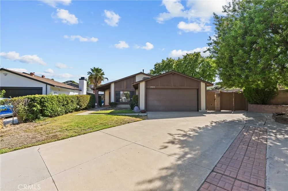28018 Banjo Circle Castaic, CA 91384