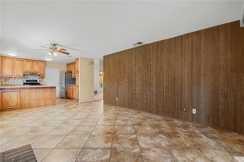 28018 Banjo Circle Castaic, CA 91384