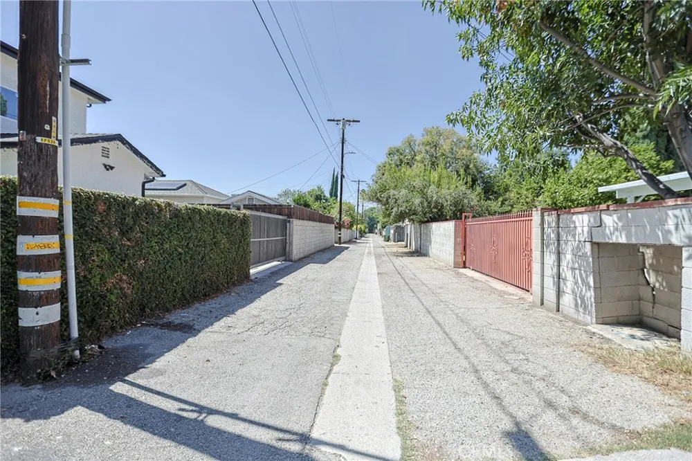 18700 Nordhoff Street Northridge, CA 91324