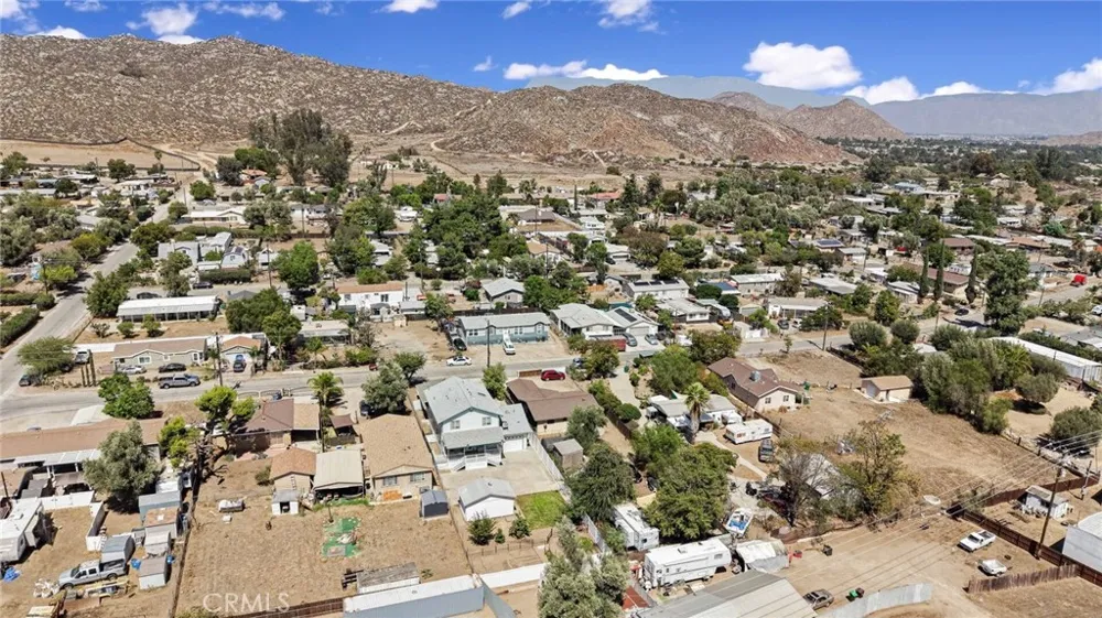 33745 Bethel Avenue Hemet, CA 92545