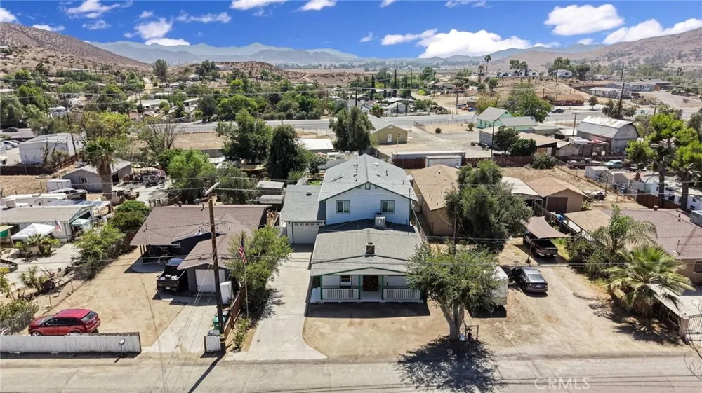 33745 Bethel Avenue Hemet, CA 92545