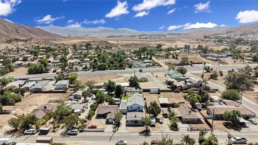 33745 Bethel Avenue Hemet, CA 92545