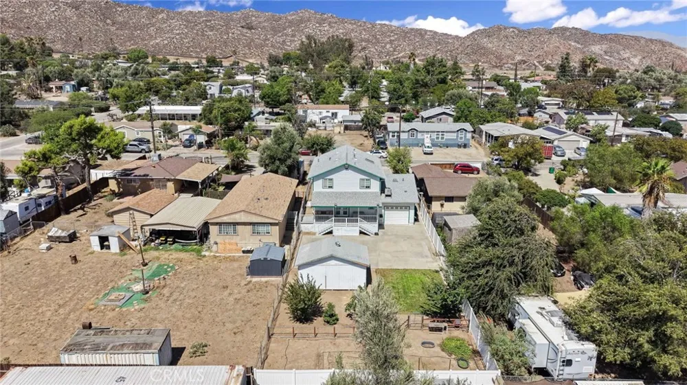 33745 Bethel Avenue Hemet, CA 92545