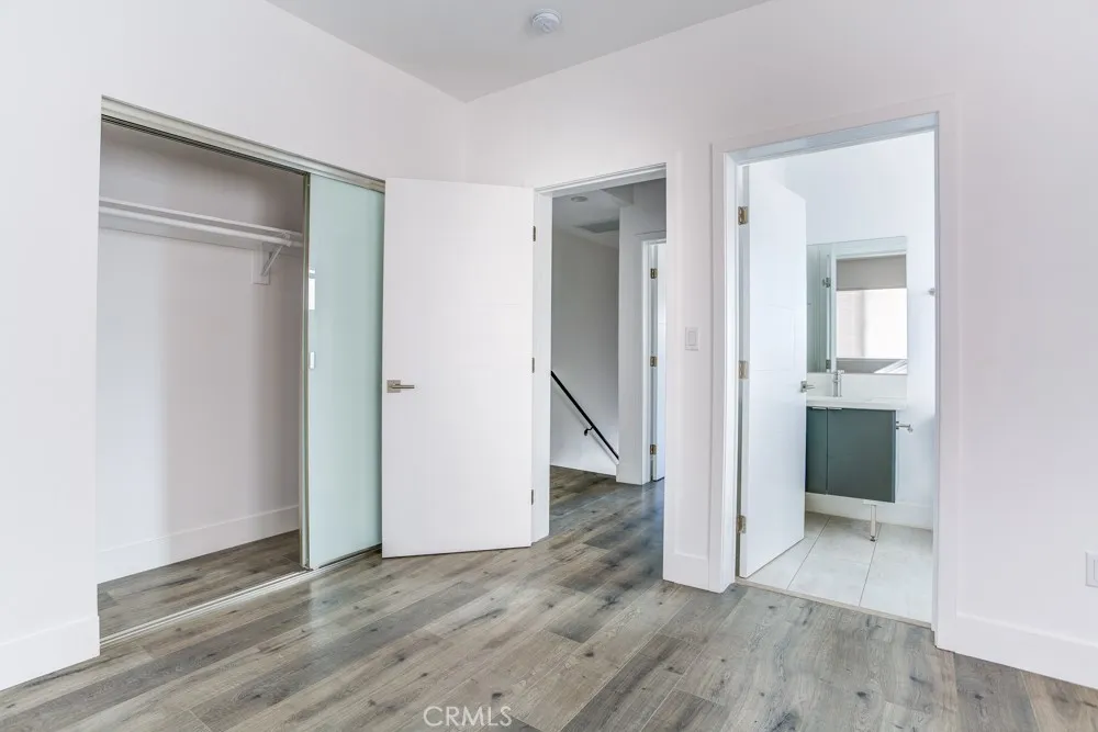11639 Burbank #1/2 North Hollywood, CA 91601