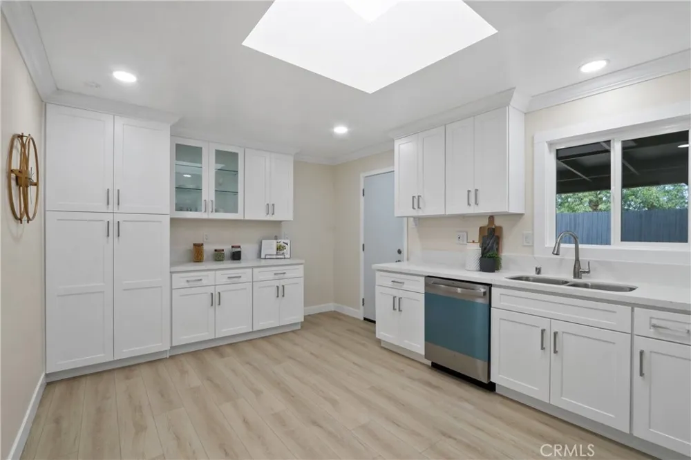 17735 E Newburgh Azusa, CA 91702