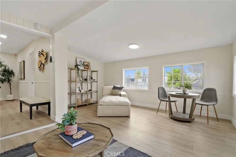 17735 E Newburgh Azusa, CA 91702