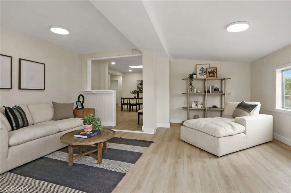 17735 E Newburgh Azusa, CA 91702