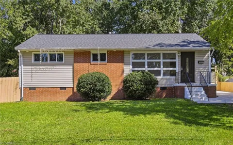 1602 Crystal Lane
