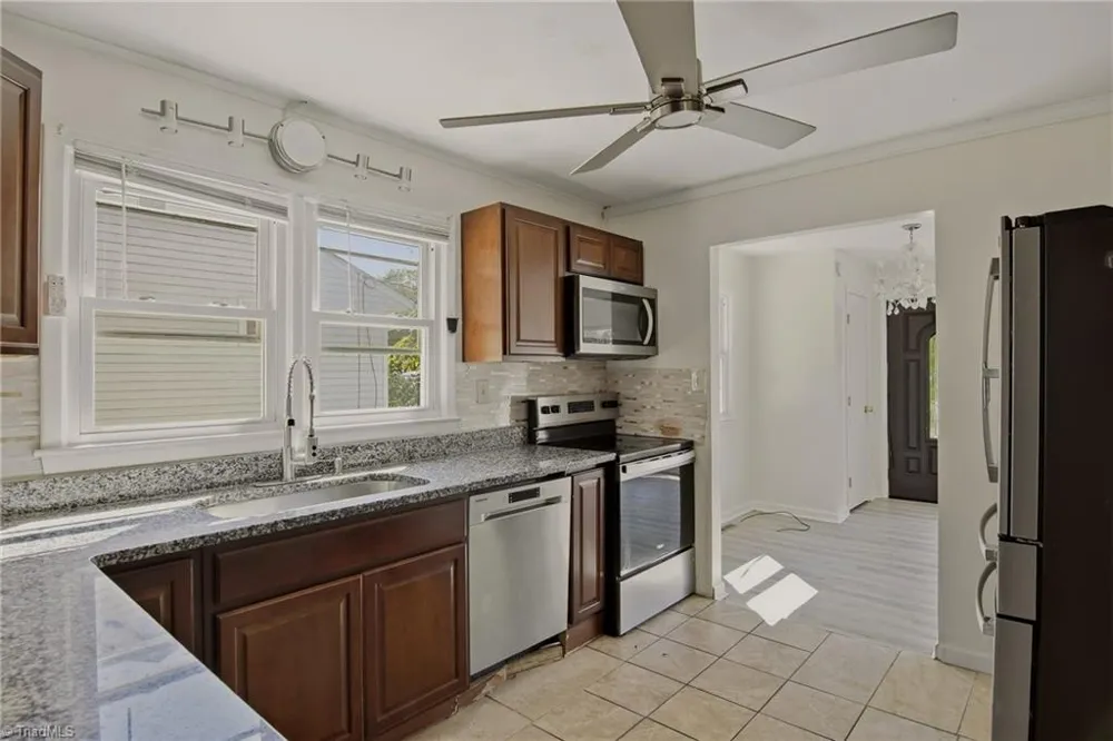 1602 Crystal Lane Greensboro, NC 27403