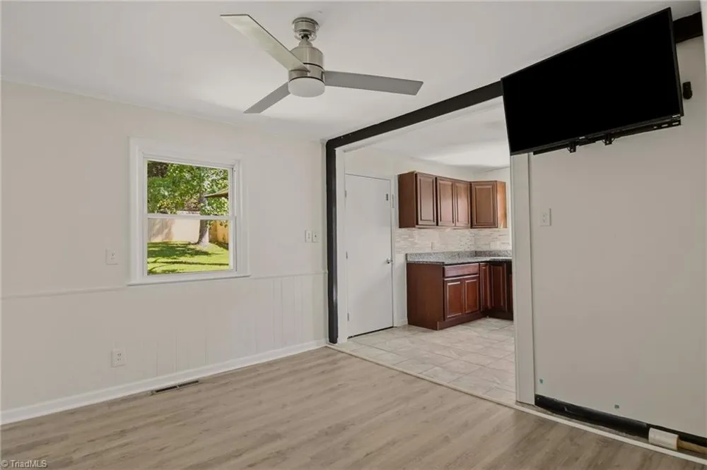 1602 Crystal Lane Greensboro, NC 27403