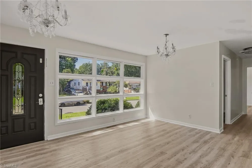 1602 Crystal Lane Greensboro, NC 27403
