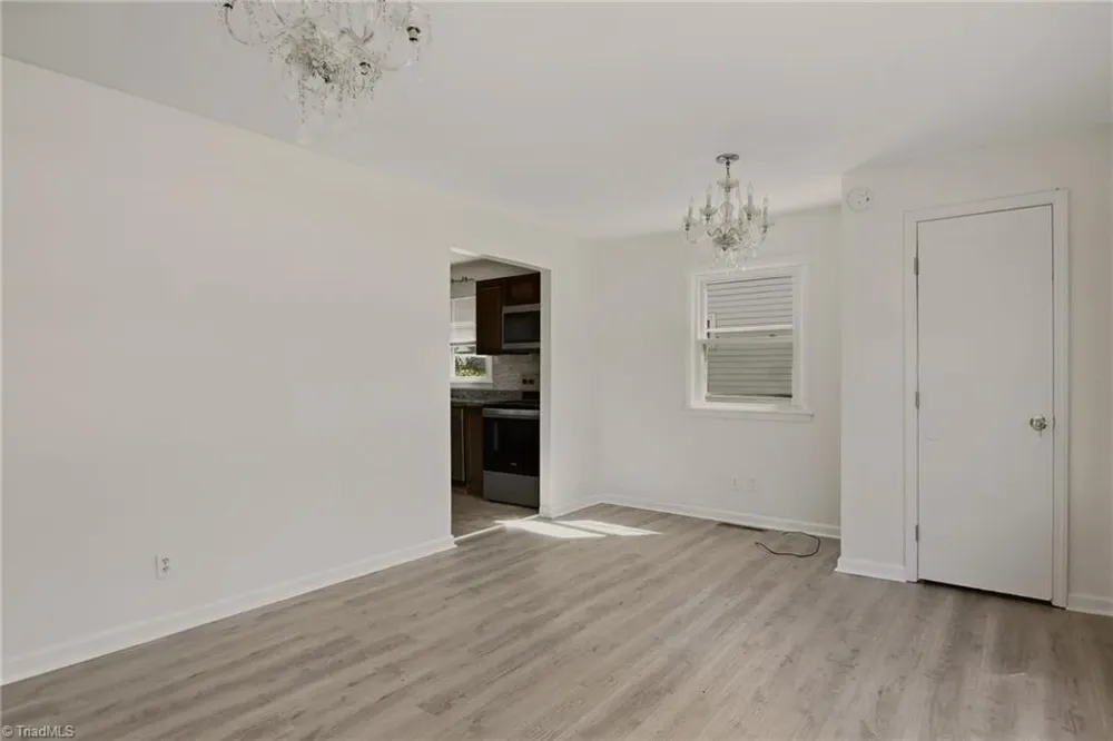 1602 Crystal Lane Greensboro, NC 27403