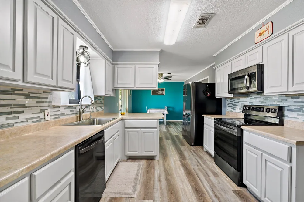 412 County Road 34020 Brookston, TX 75421