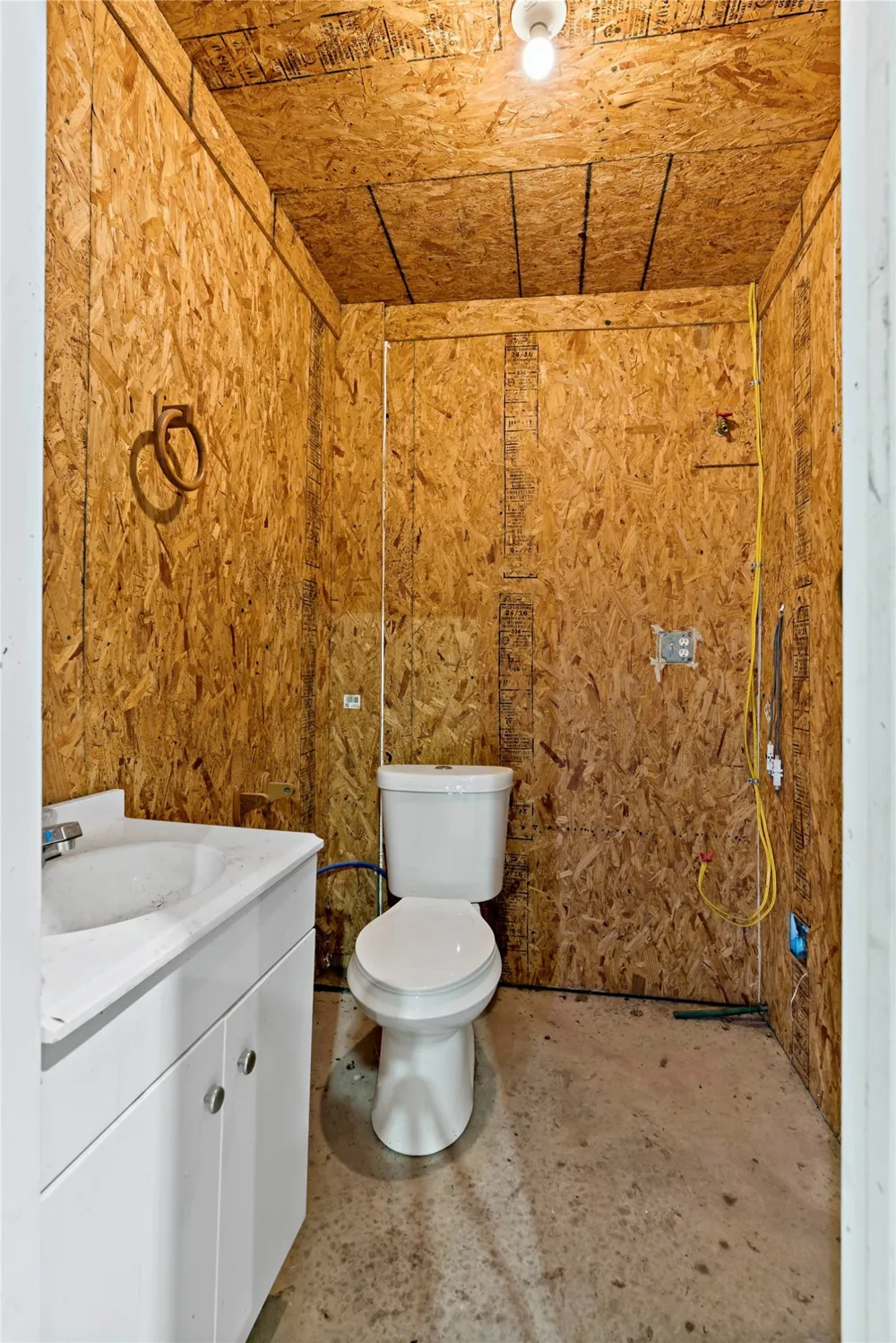 412 County Road 34020 Brookston, TX 75421