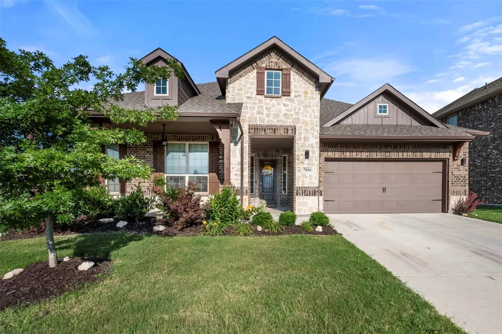 7224 Fallen Crest Lane Arlington, TX 76001