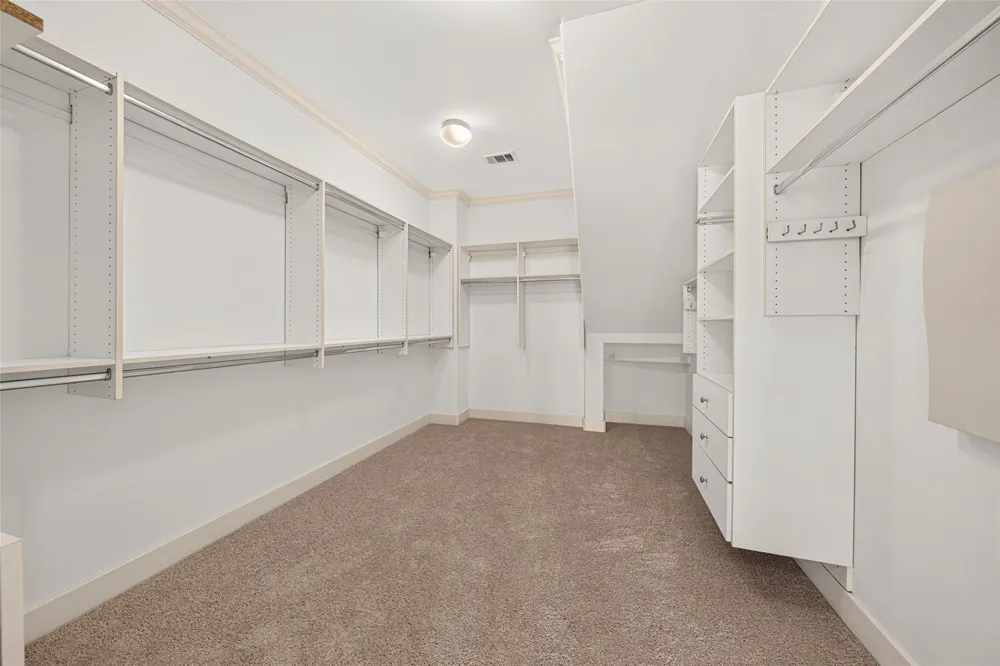 2816 Mcculloch Circle Houston, TX 77056