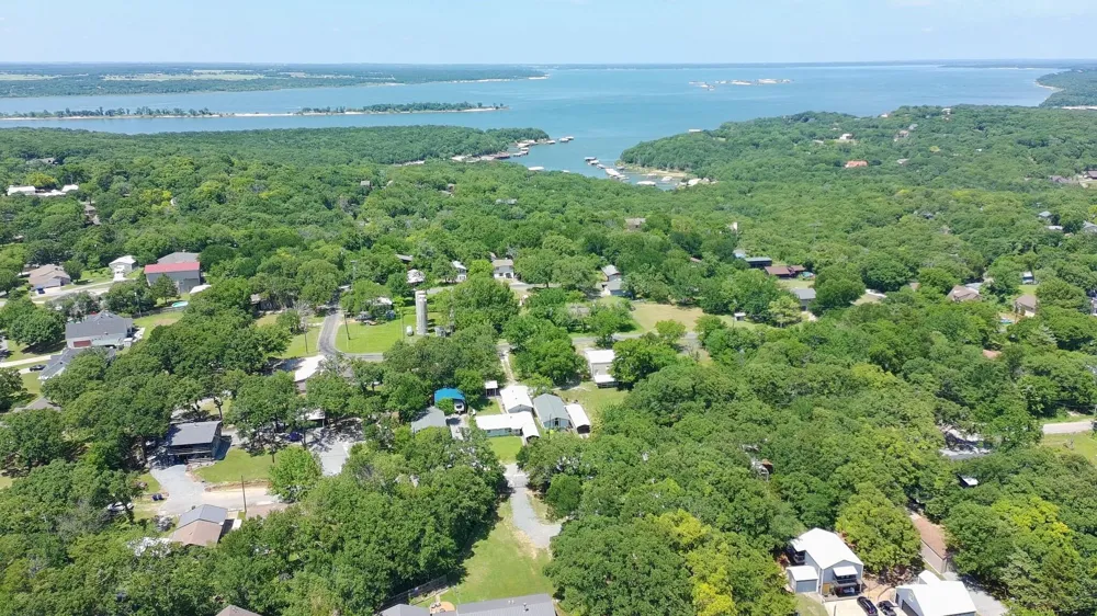 Windsor Drive Pottsboro, TX 75076