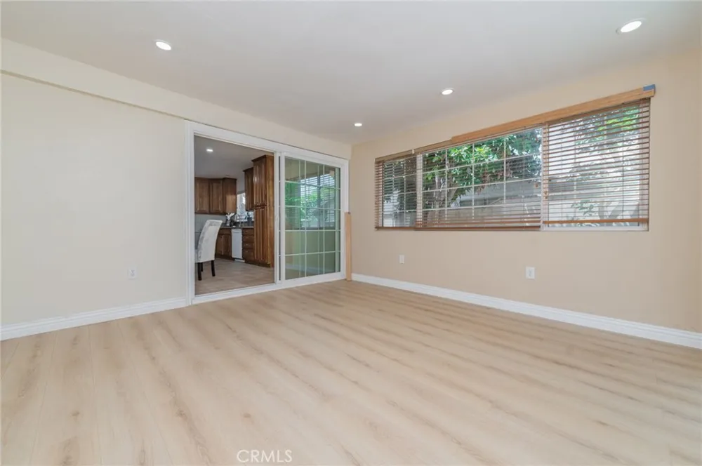 545 E Spruce St Ontario, CA 91761