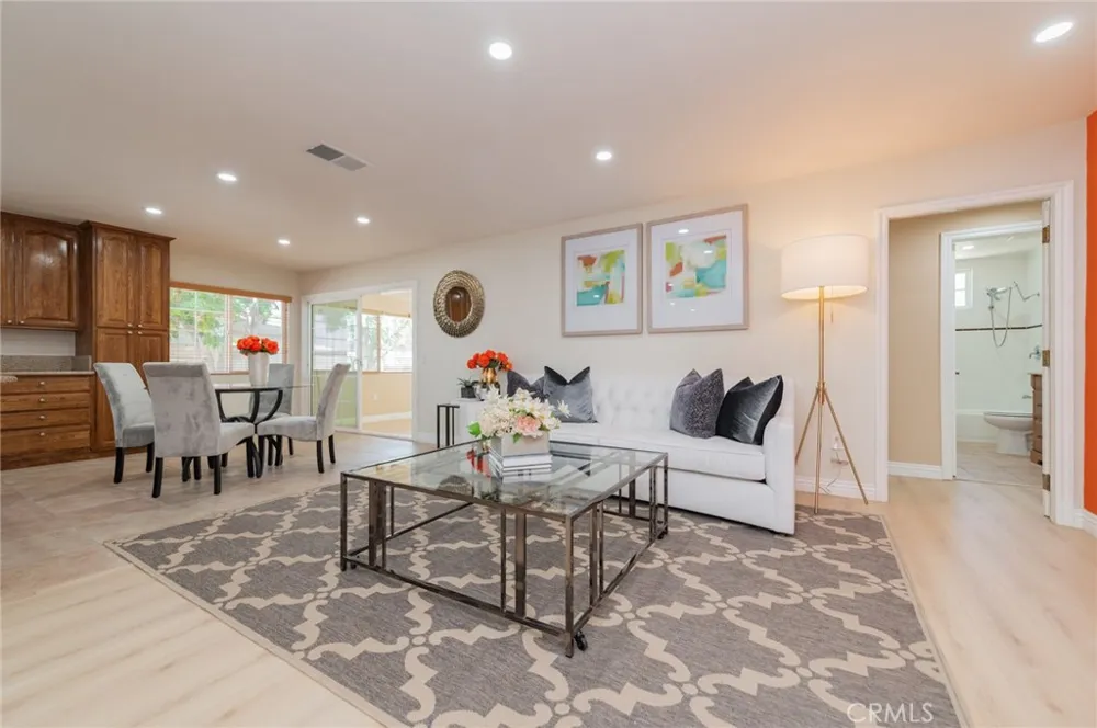 545 E Spruce St Ontario, CA 91761