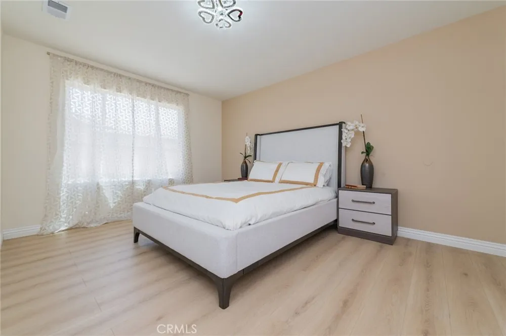 545 E Spruce St Ontario, CA 91761