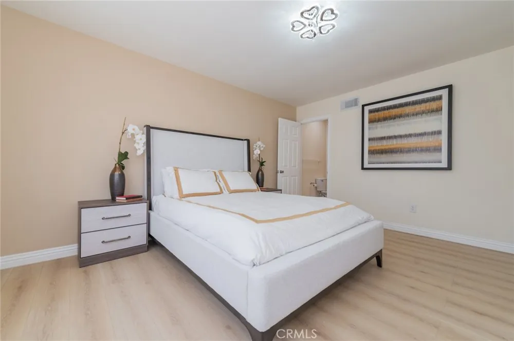 545 E Spruce St Ontario, CA 91761