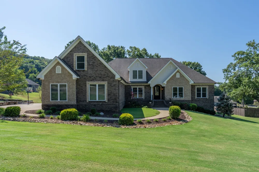 1725 Mayflower Dr Columbia, TN 38401