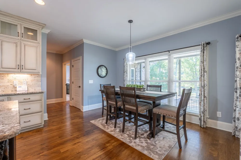 1725 Mayflower Dr Columbia, TN 38401