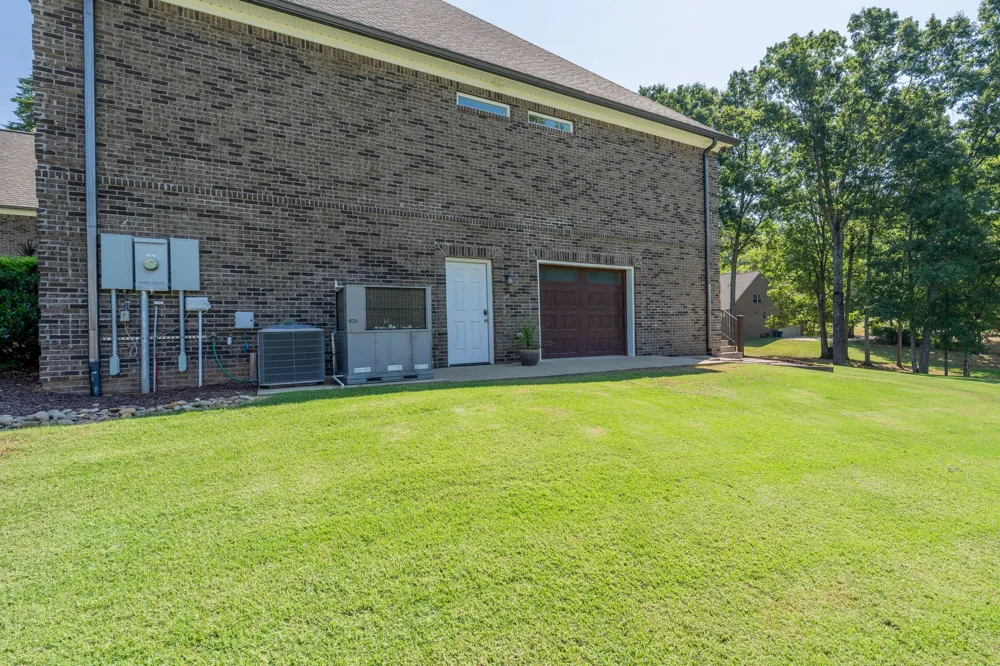 1725 Mayflower Dr Columbia, TN 38401