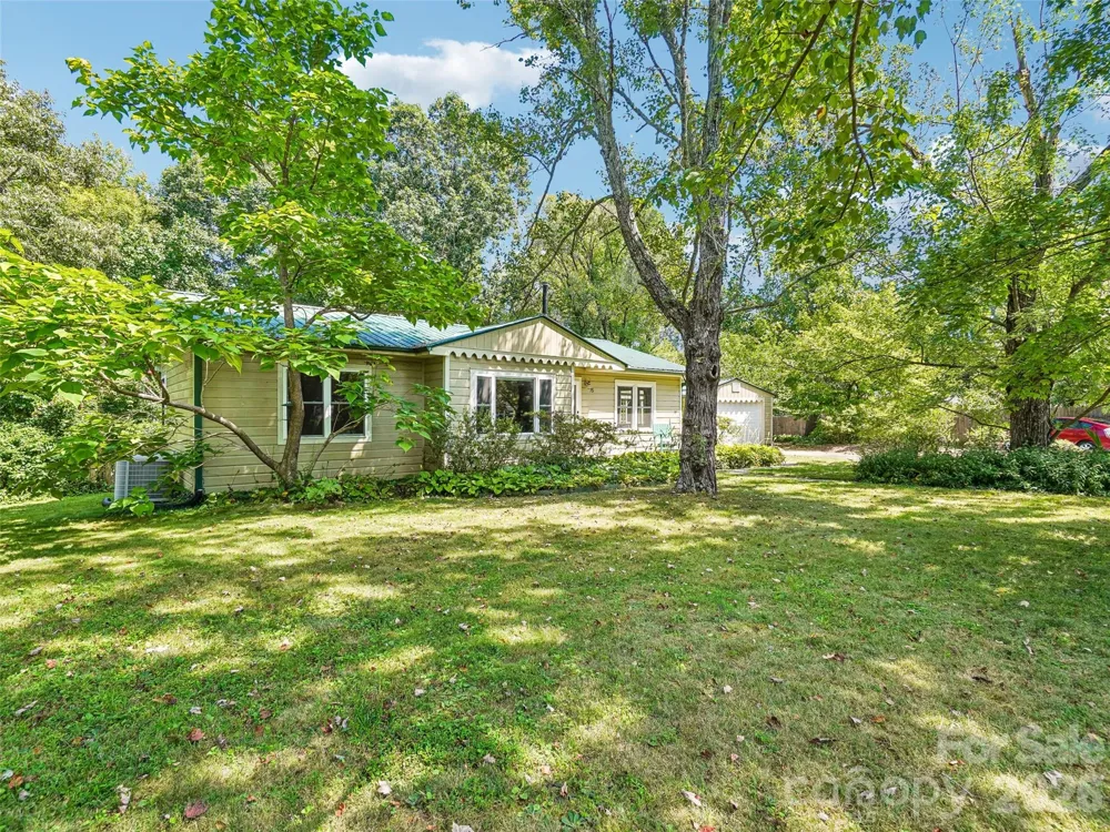 75 Cisco Road Asheville, NC 28805