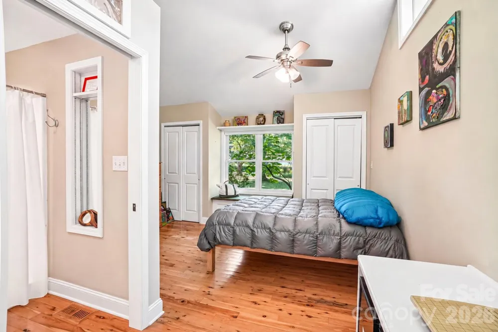 75 Cisco Road Asheville, NC 28805