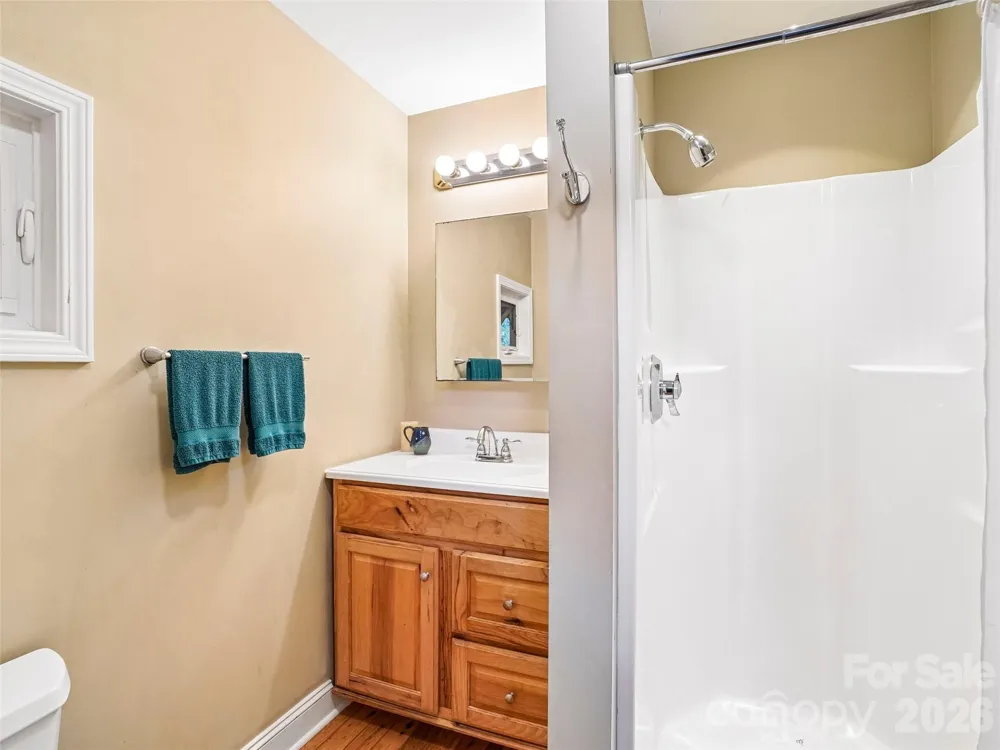 75 Cisco Road Asheville, NC 28805