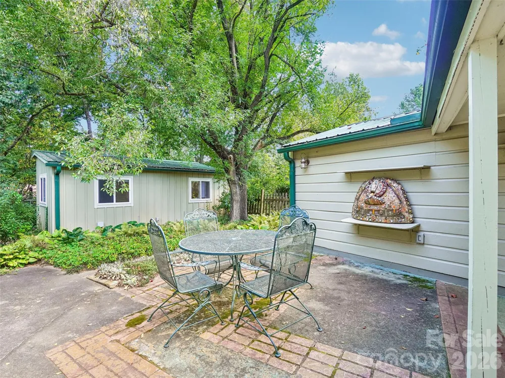 75 Cisco Road Asheville, NC 28805