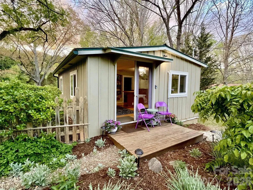 75 Cisco Road Asheville, NC 28805