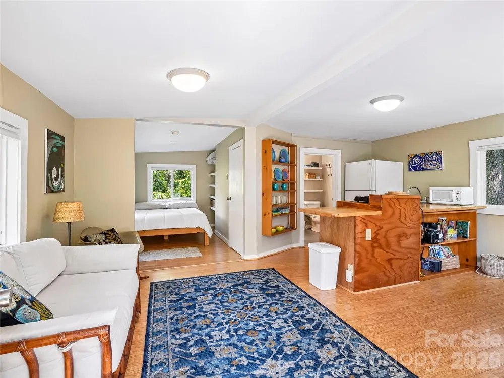 75 Cisco Road Asheville, NC 28805