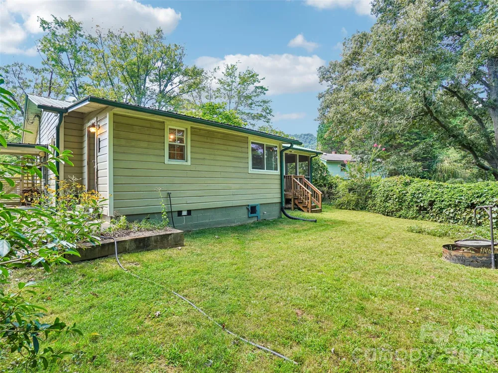 75 Cisco Road Asheville, NC 28805